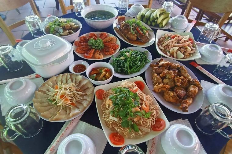 Combo Vé Tham Quan Rừng Dừa Bảy Mẫu + Ăn Trưa